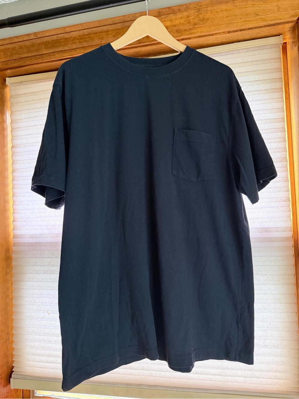 L.L. Bean Black Short-Sleeve Pocket Tee L 0135